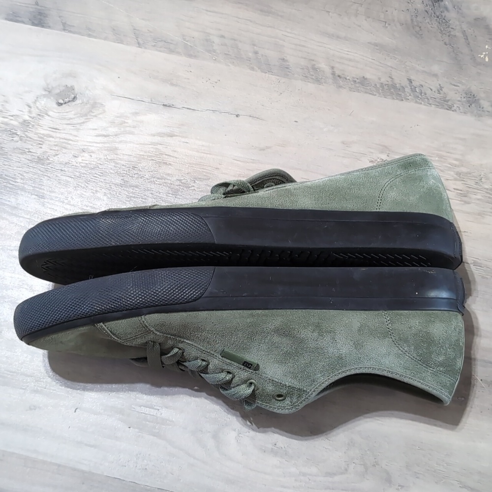 DC Manual Men's Olive Suede Sneakers - Picture 4 of 5